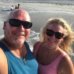 Meet your Posher, Deedee